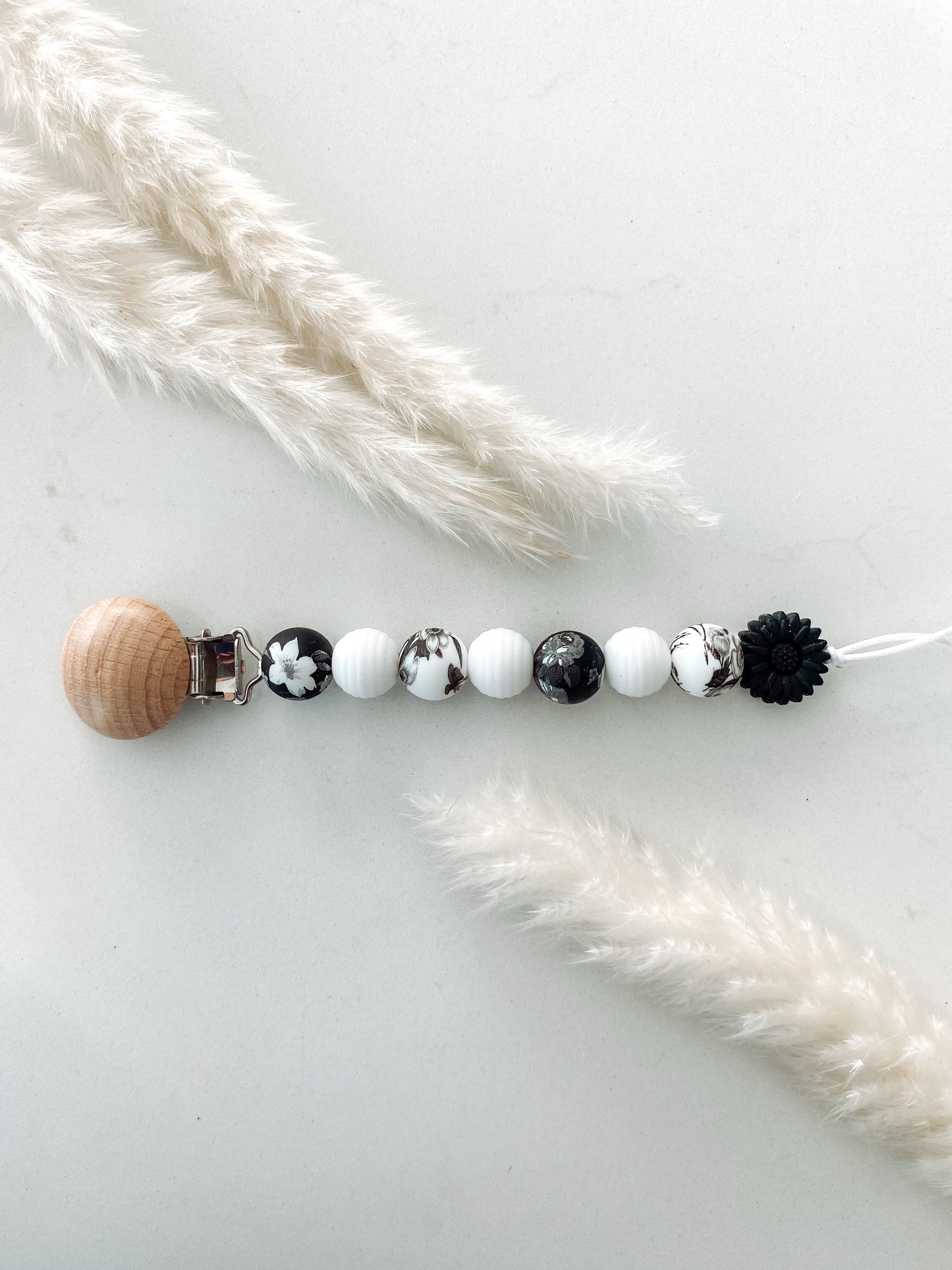 Black Sunflower Clip